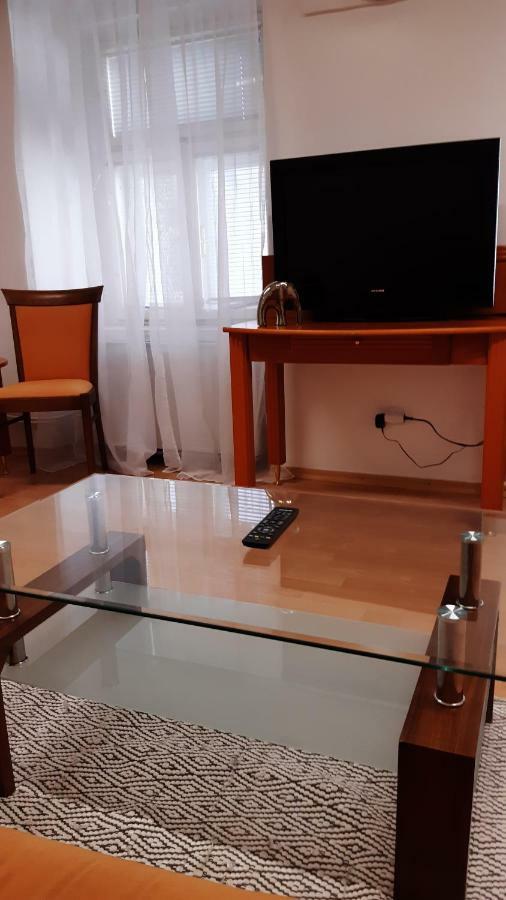 Big Modern Doubleroom Near Cathedral Košice Εξωτερικό φωτογραφία